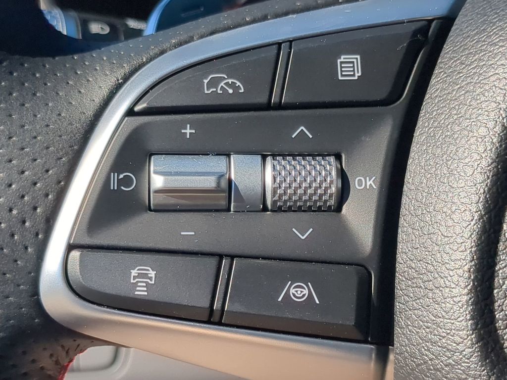 2025 GENESIS G70 Sport Advanced - Photo 27