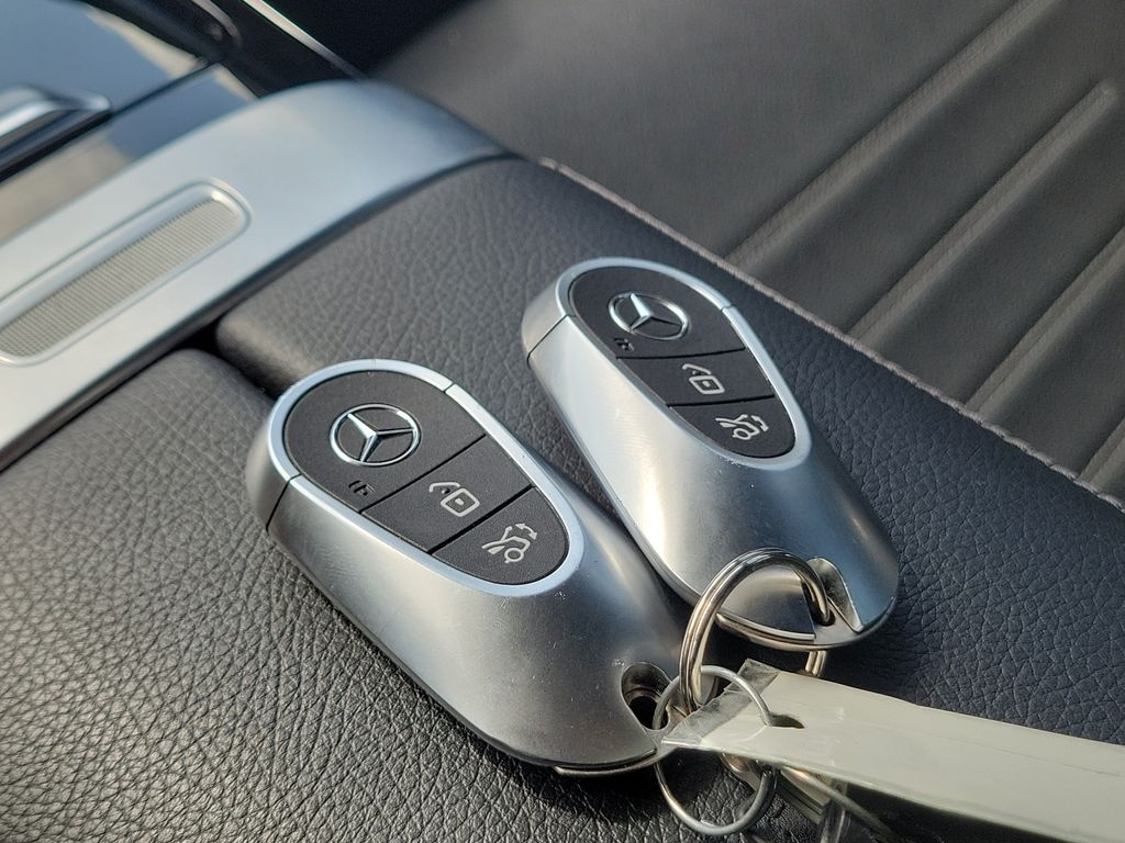 2023 Mercedes-Benz C-Class Sedan C 300 - Photo 32