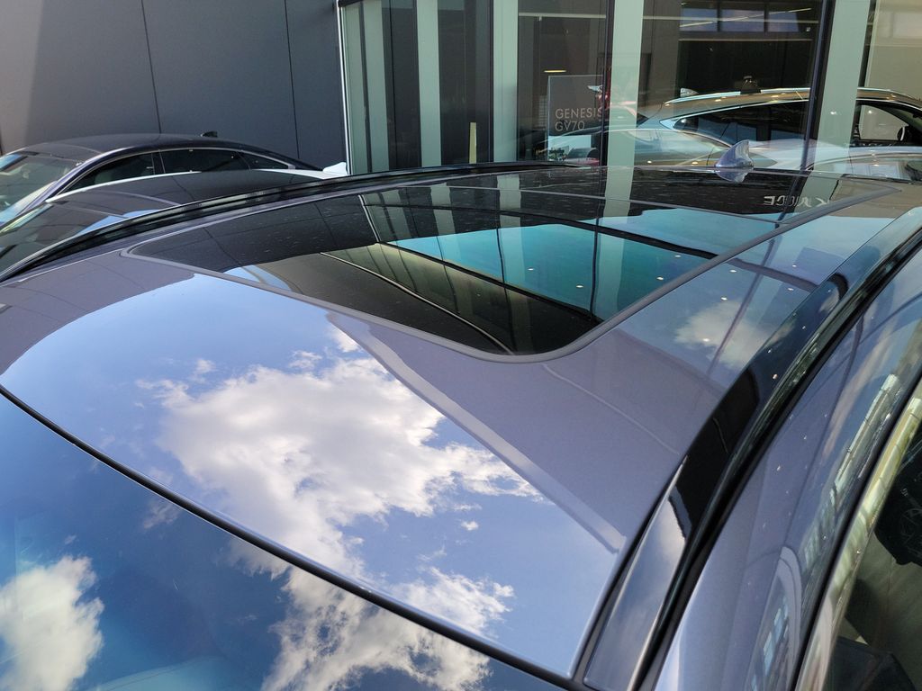 2026 GENESIS GV70 Sport Prestige - Photo 9