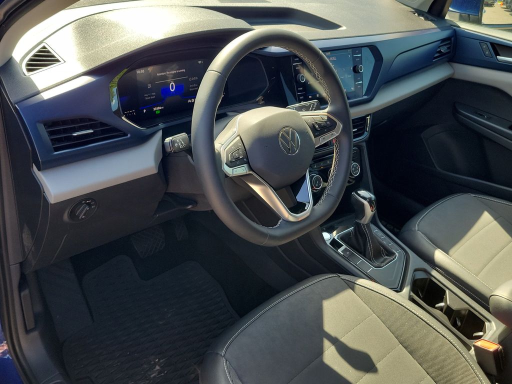 2023 Volkswagen Taos SE - Photo 13