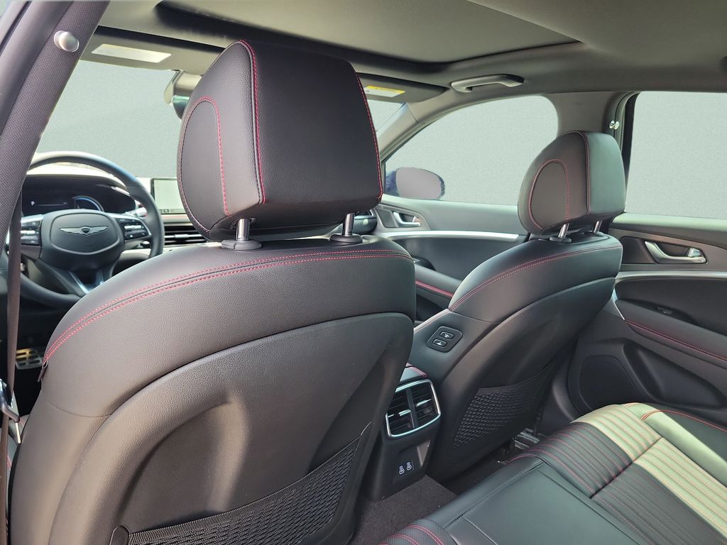 2026 GENESIS G70 12
