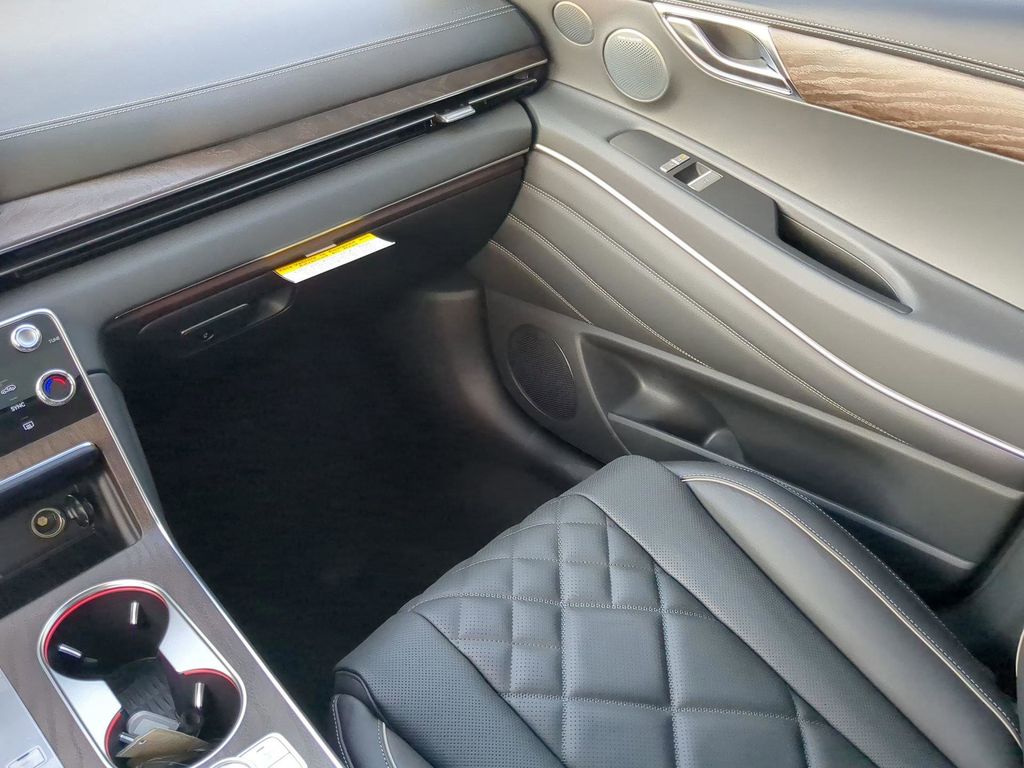 2025 GENESIS GV80 Prestige - Photo 13