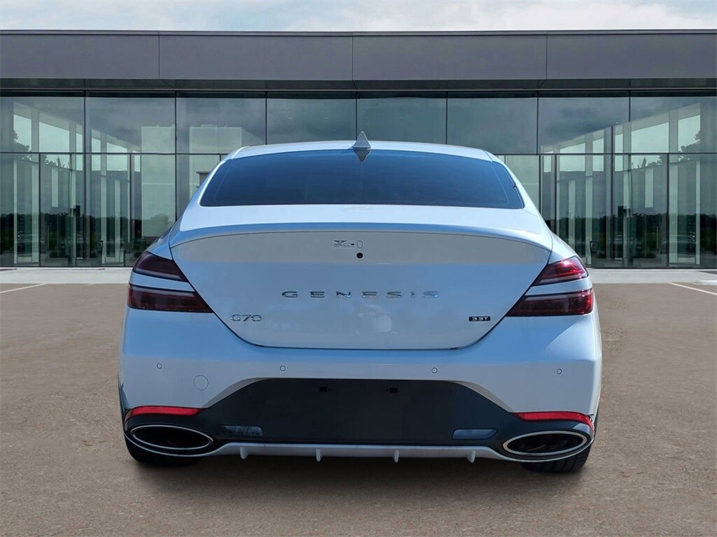 2025 Genesis G70 3.3T Sport Advanced photo 4