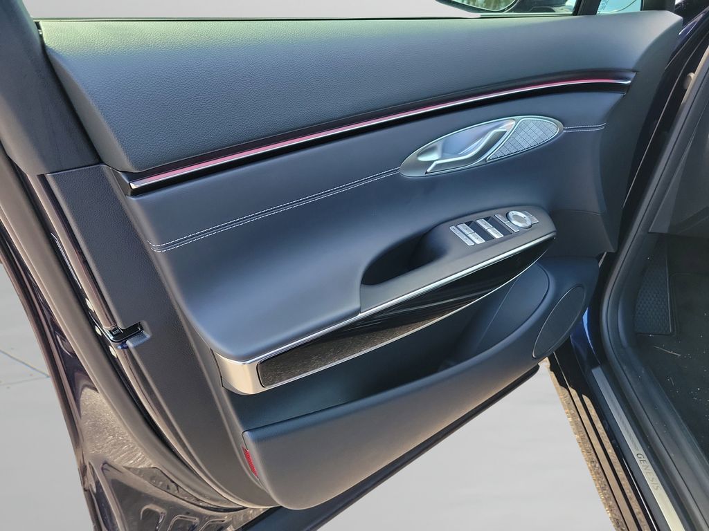2026 GENESIS GV70 Standard - Photo 21
