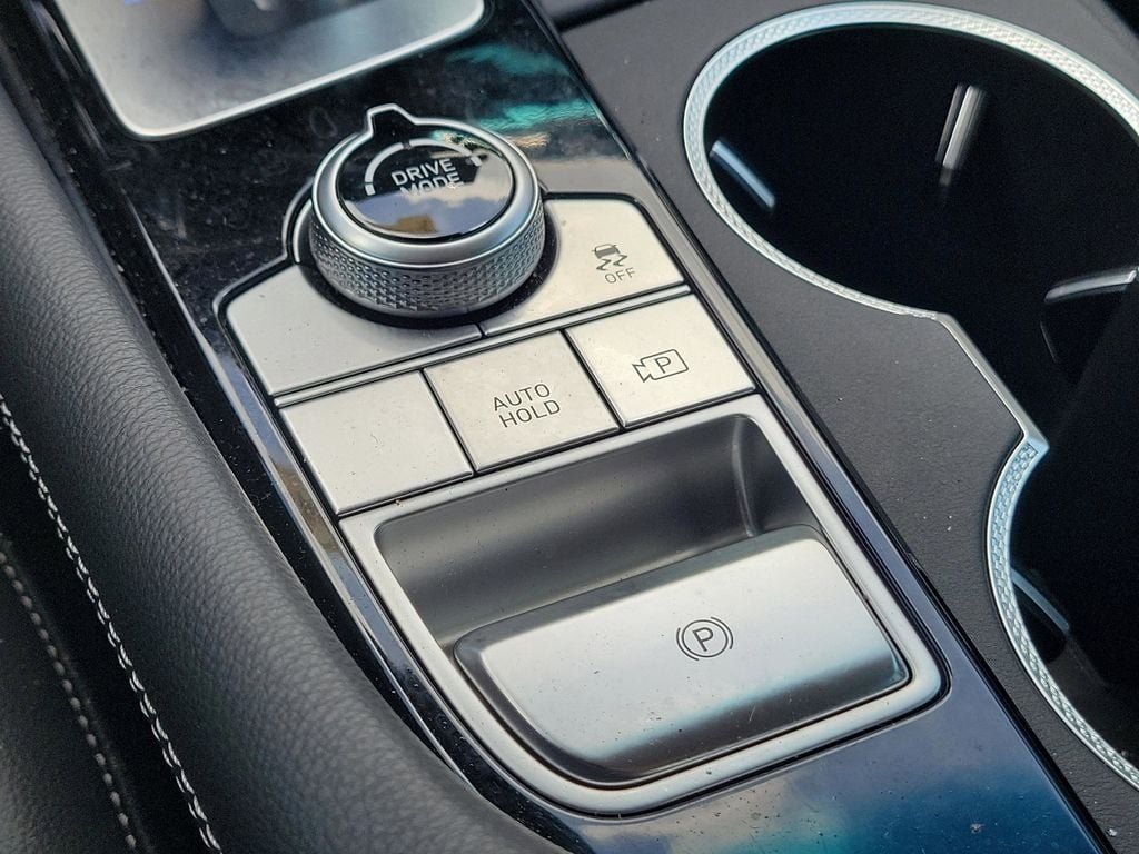 2026 GENESIS G70 Standard - Photo 22