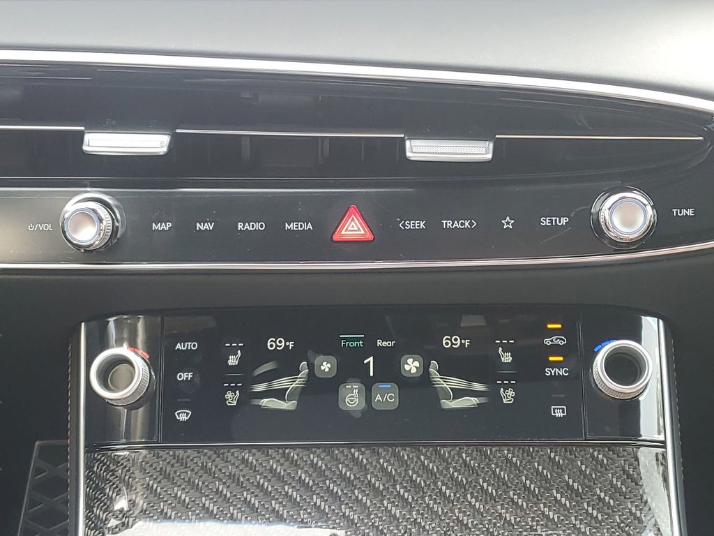 2026 GENESIS GV70 Sport Prestige - Photo 23