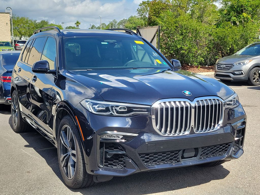 2020 BMW X7 xDrive40i's photo