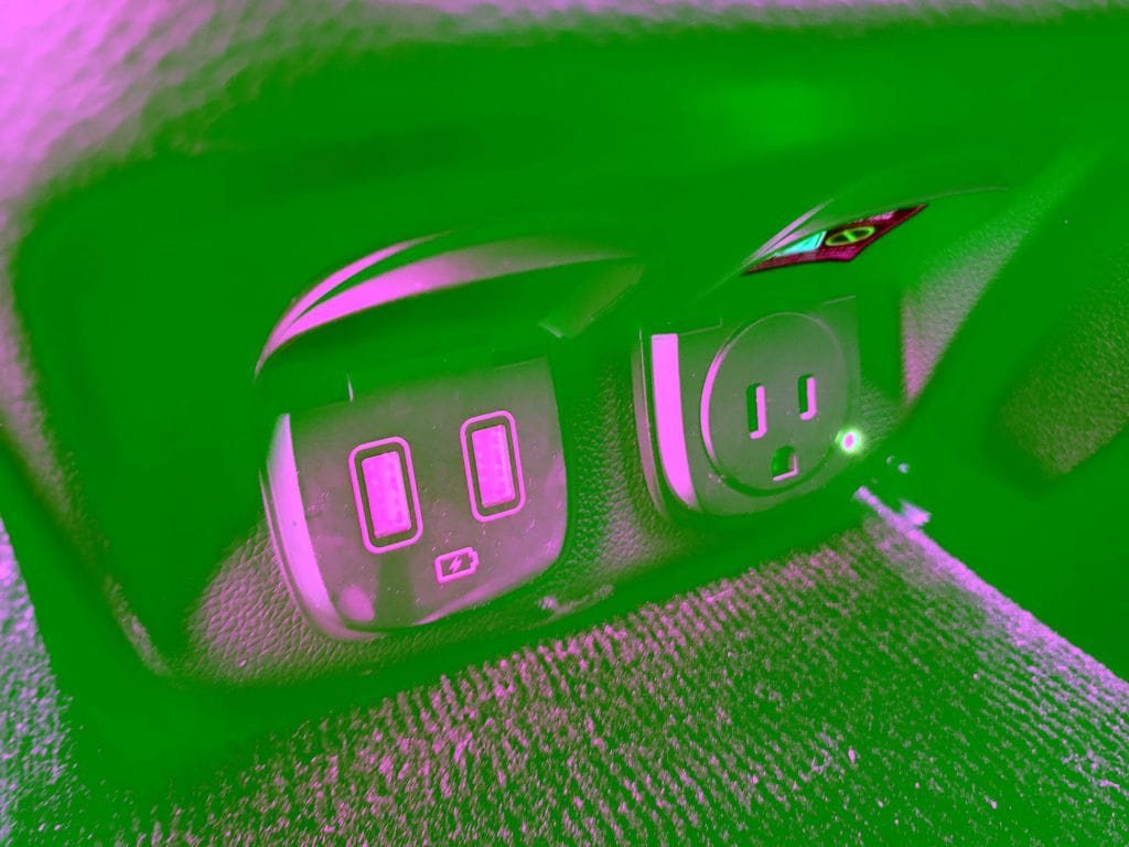 2025 GENESIS GV70 Sport - Photo 32
