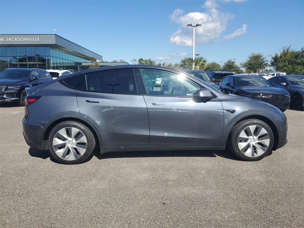 Used 2021 Tesla Model Y Long Range with VIN 5YJYGAEE3MF144920 for sale in Northfield, Minnesota