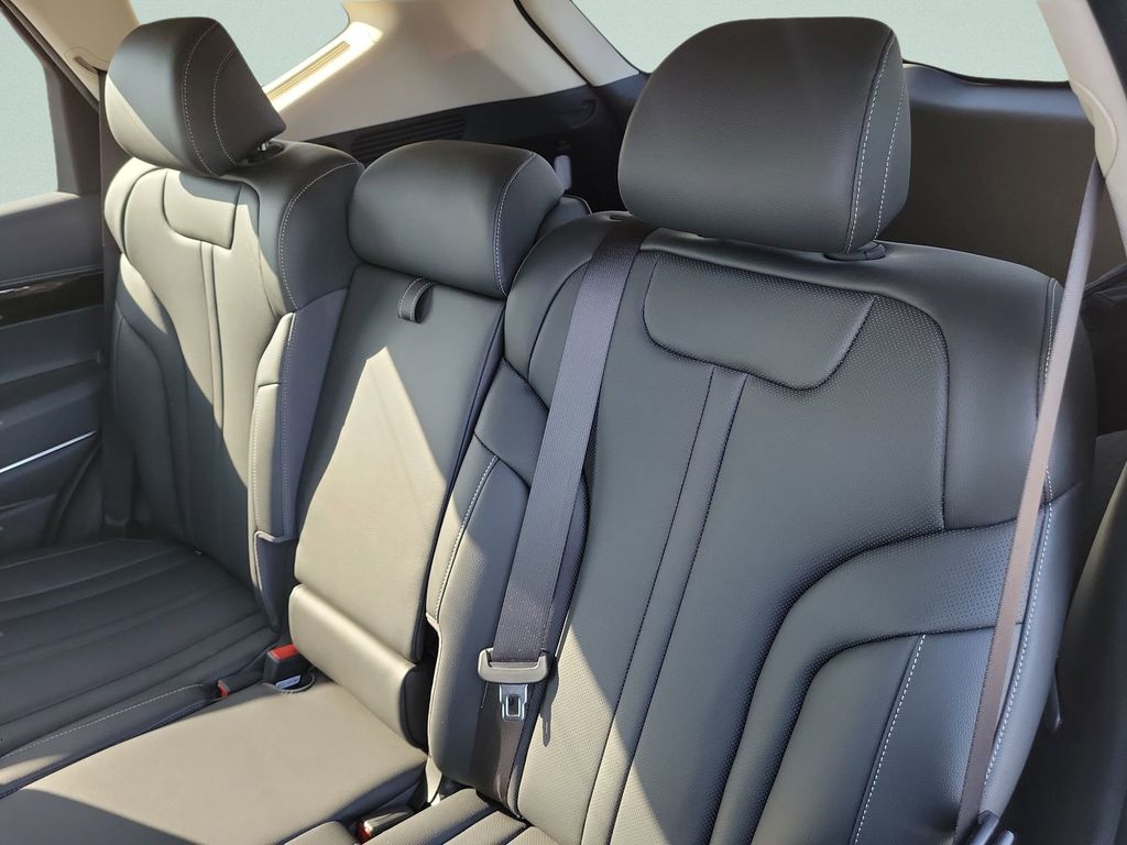 2025 GENESIS GV80 Standard - Photo 30