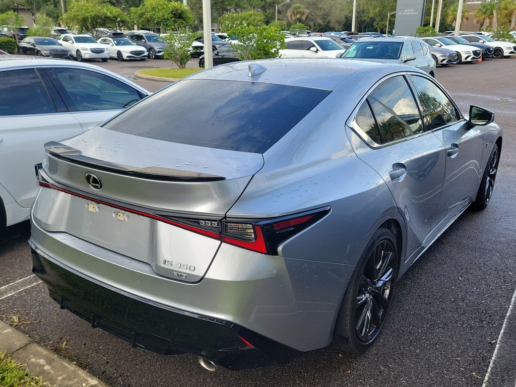 2022 Lexus IS 350 F SPORT - Photo 10