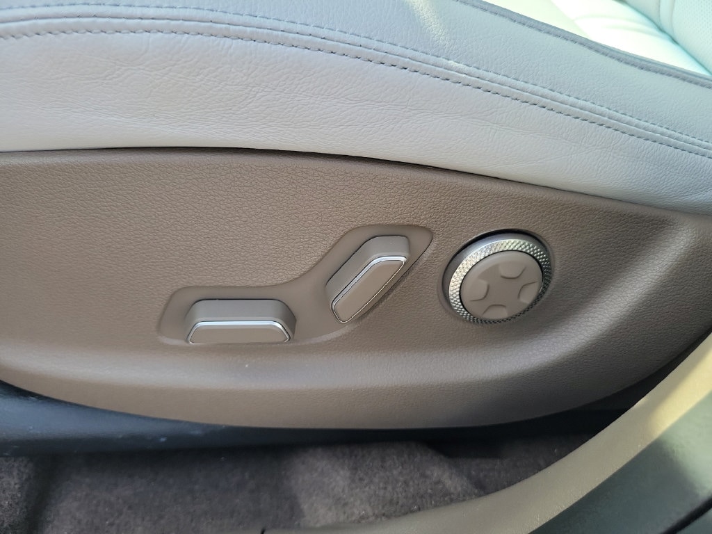 2026 GENESIS GV70 Base - Photo 14