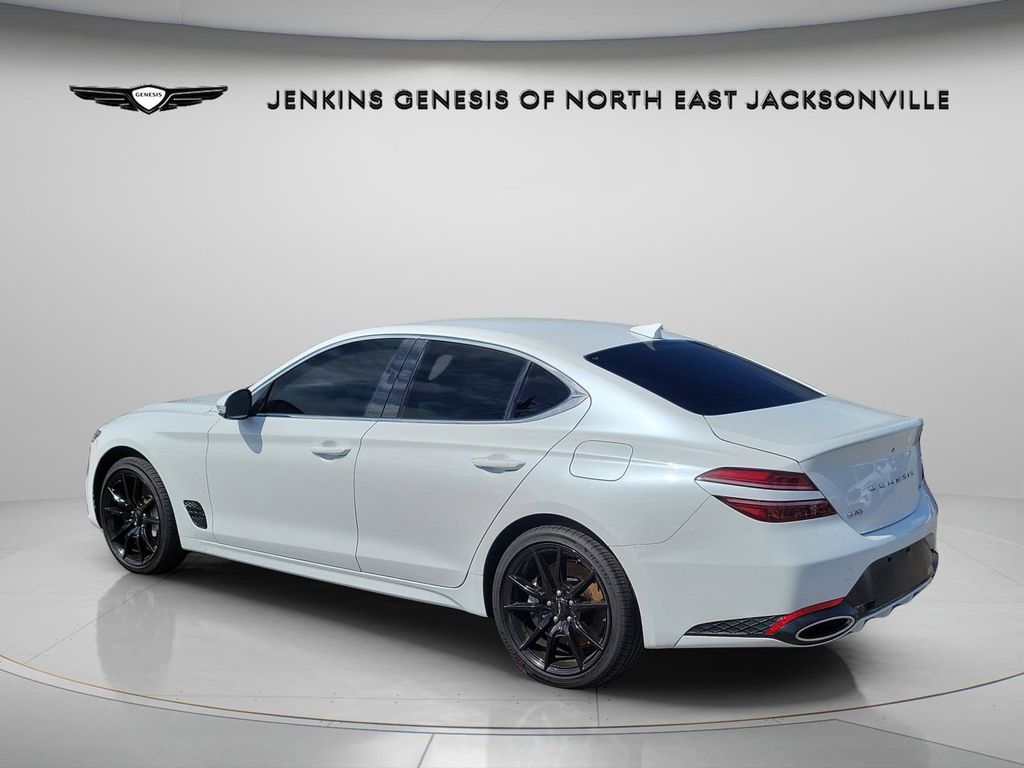2025 GENESIS G70 Standard - Photo 11