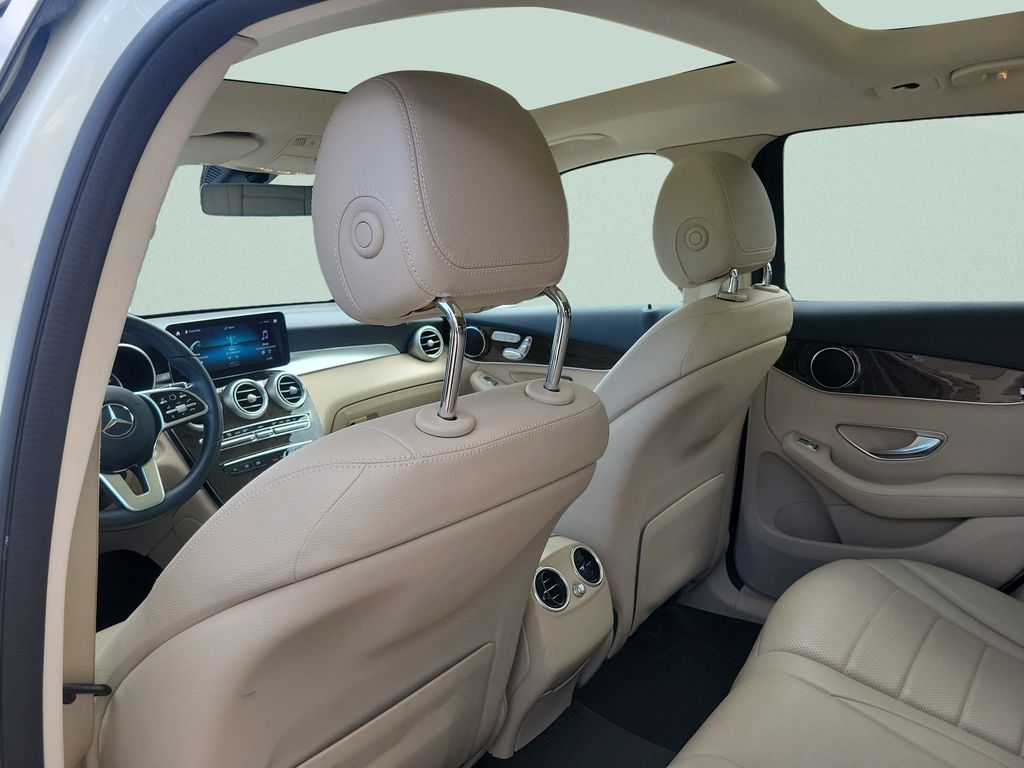 2021 Mercedes-Benz GLC GLC300 - Photo 13