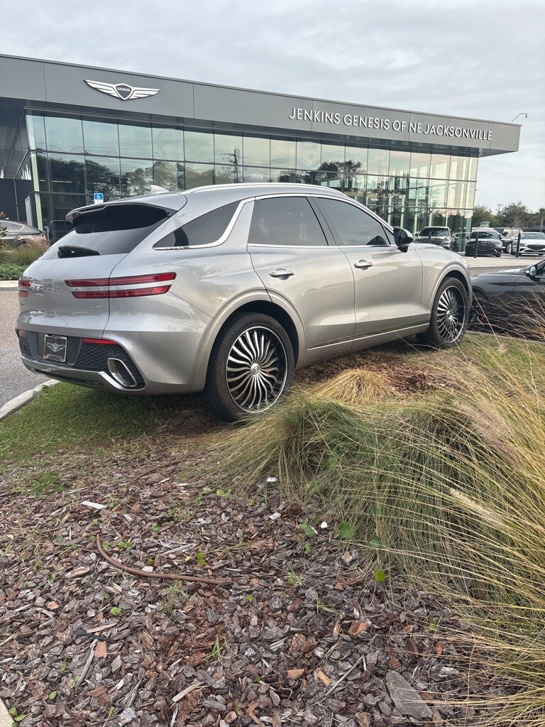 2023 Genesis GV70 2.5T photo 2