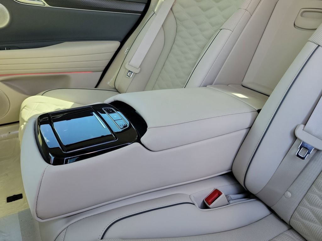 2026 GENESIS G80 Sport Prestige - Photo 10