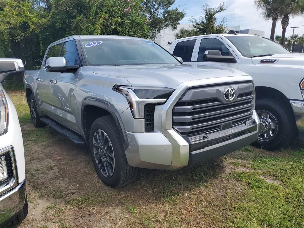 2023 Toyota Tundra Limited photo 3