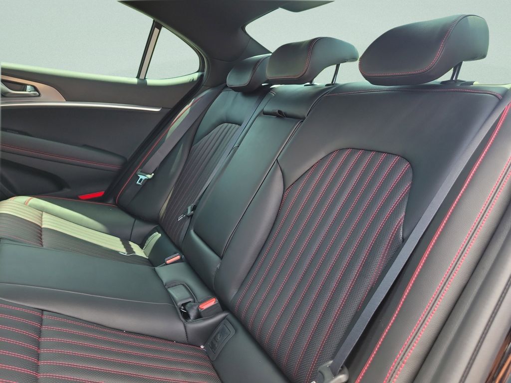 2026 GENESIS G70 34