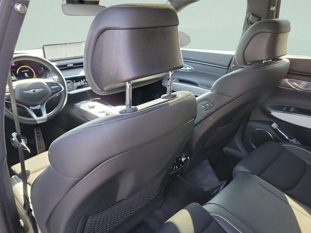 2025 GENESIS GV70 Standard - Photo 27
