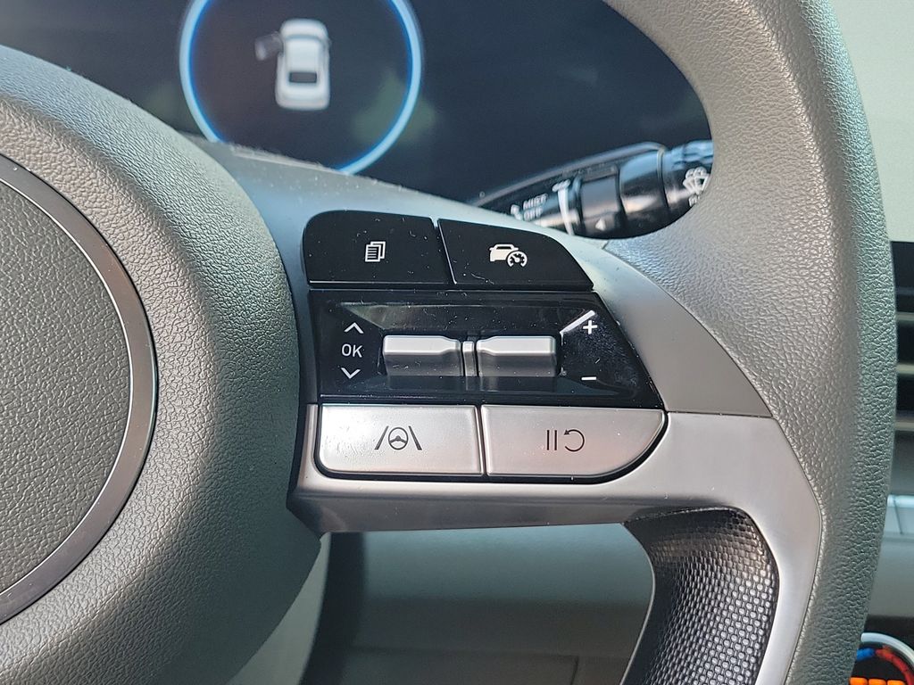 2024 Hyundai Elantra SEL - Photo 24