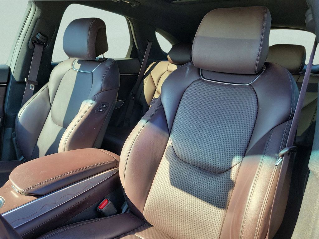 2024 GENESIS GV70 Standard - Photo 23