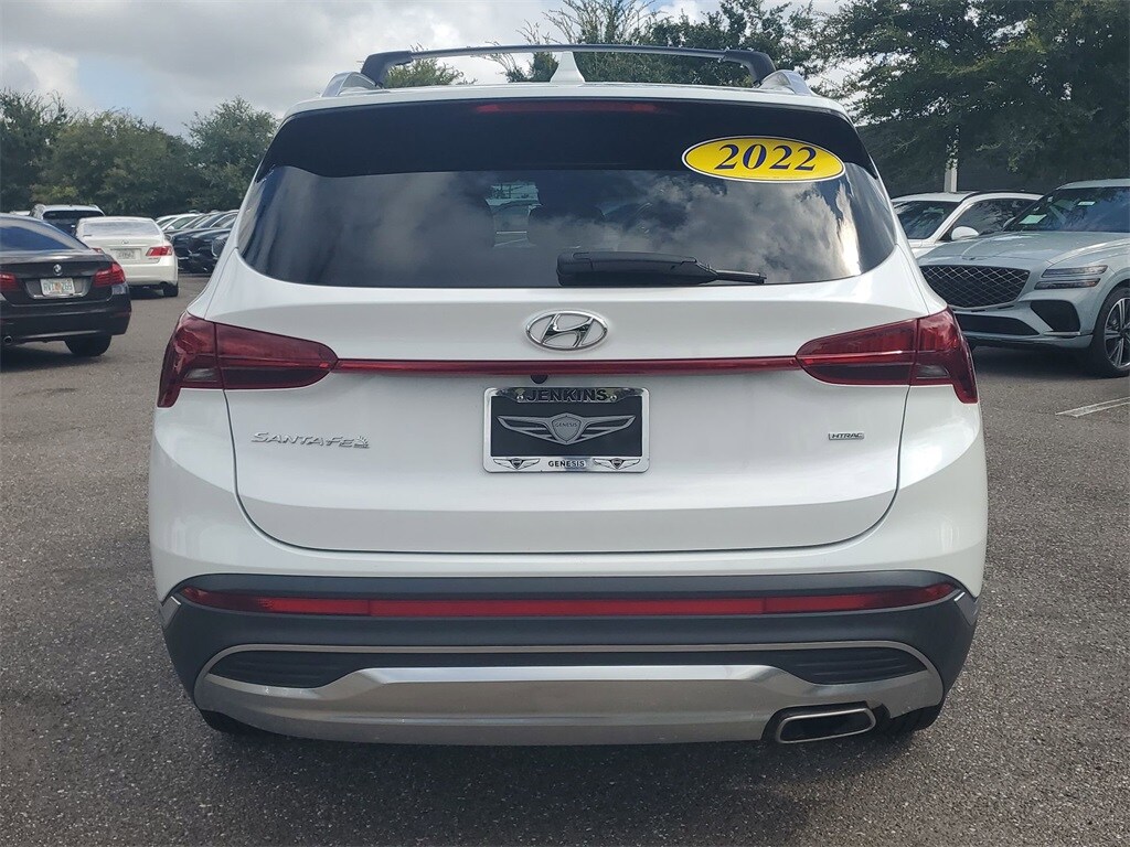 2022 Hyundai Santa Fe SEL photo 3