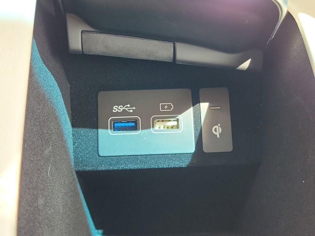 2023 GENESIS GV70 Standard - Photo 16