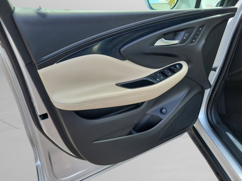 2018 Buick Envision Essence - Photo 21