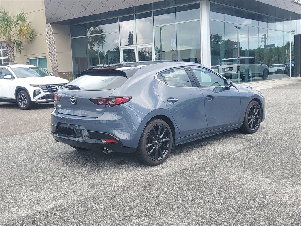 2019 Mazda Mazda3 Premium Hatchback photo 4