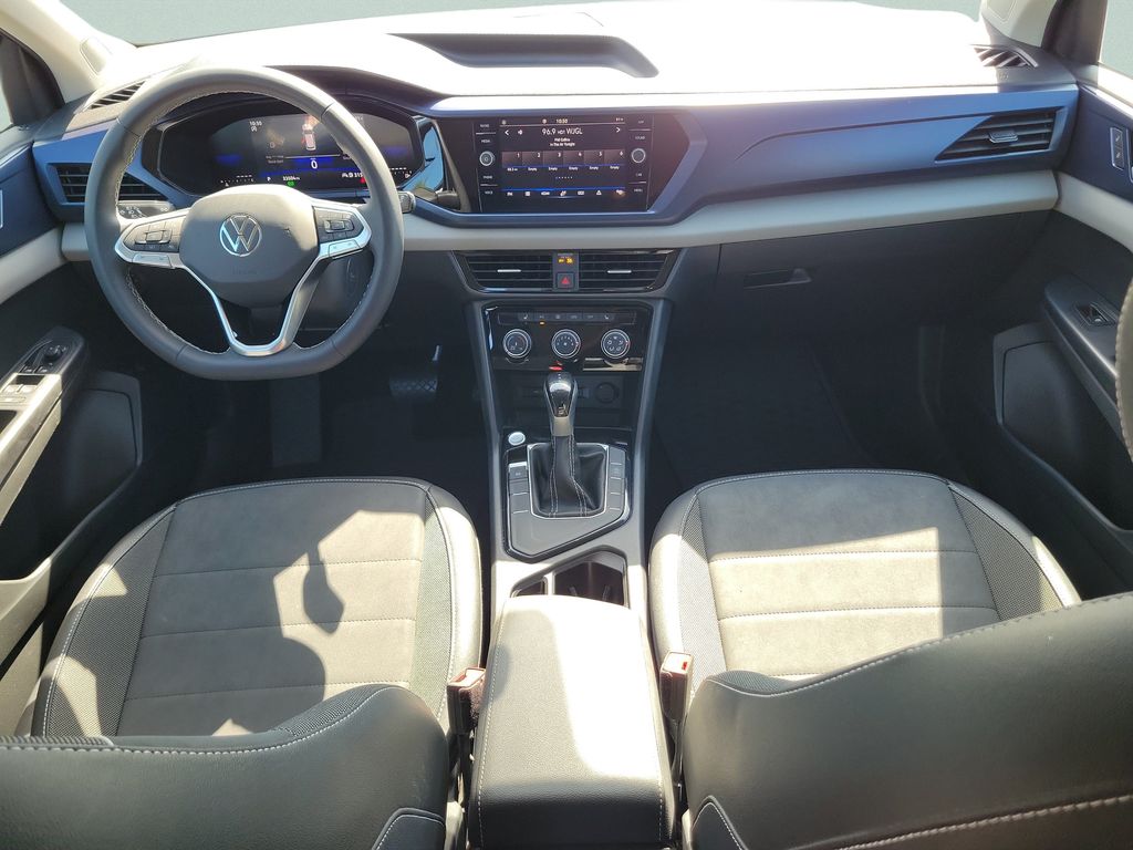 2023 Volkswagen Taos SE - Photo 11