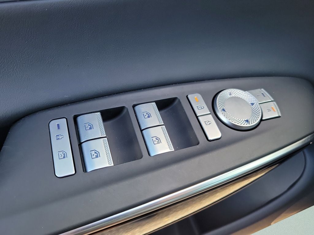 2026 GENESIS GV70 Standard - Photo 22