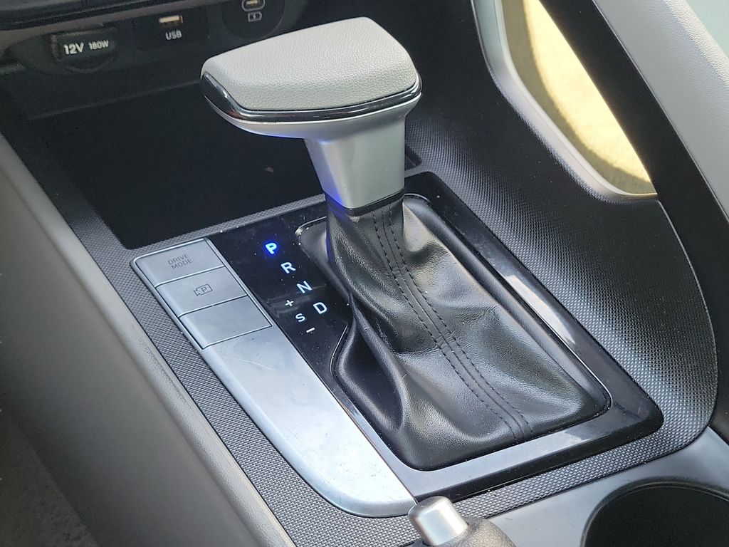 2024 Hyundai Elantra SEL - Photo 32
