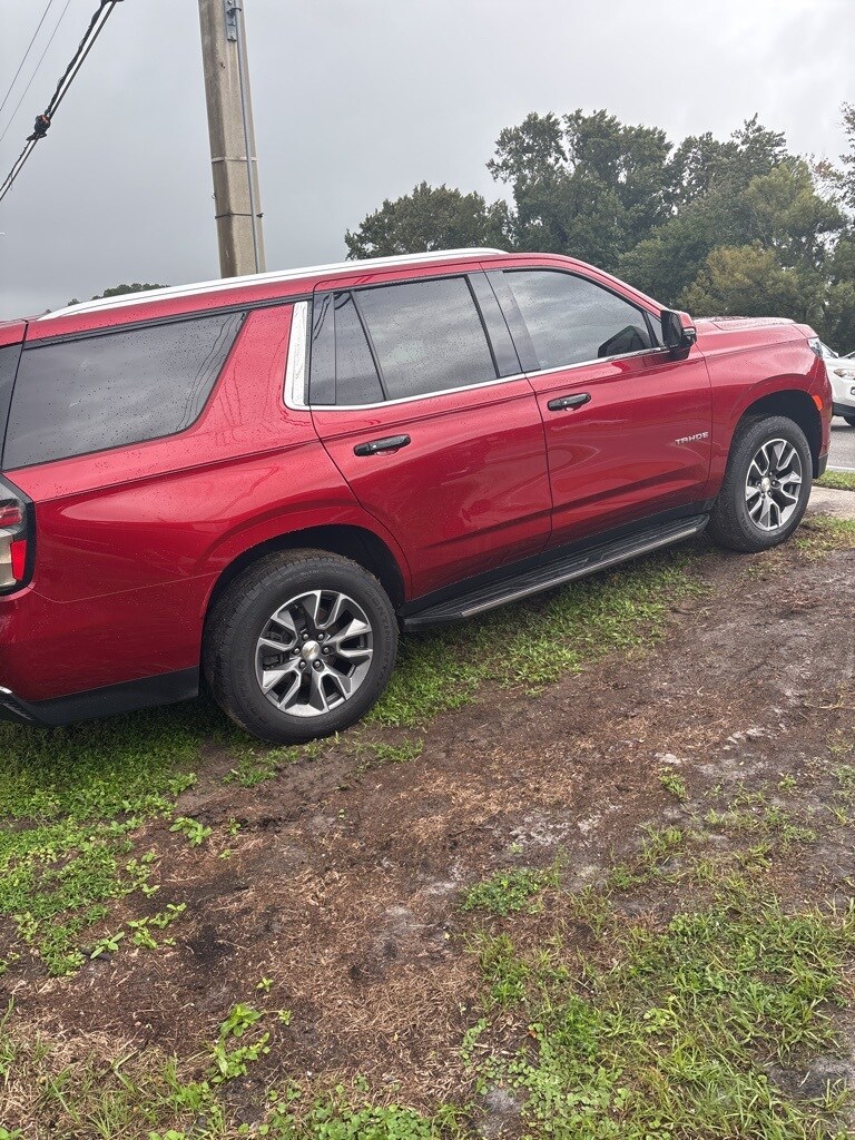 2021 Chevrolet Tahoe LT photo 4