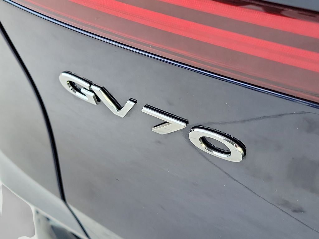 2025 GENESIS GV70 Sport - Photo 12