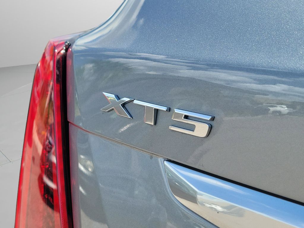 2025 Cadillac XT5 Luxury - Photo 10