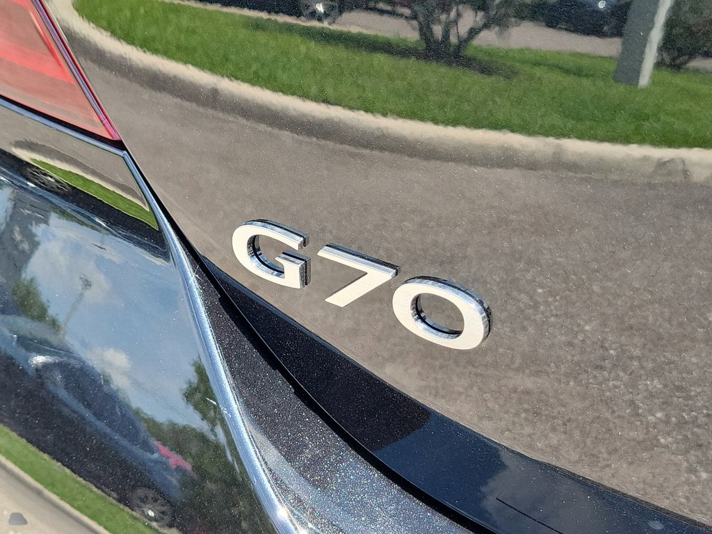 2026 GENESIS G70 8