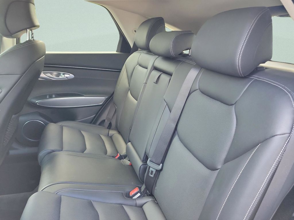 2025 GENESIS GV70 Standard - Photo 13