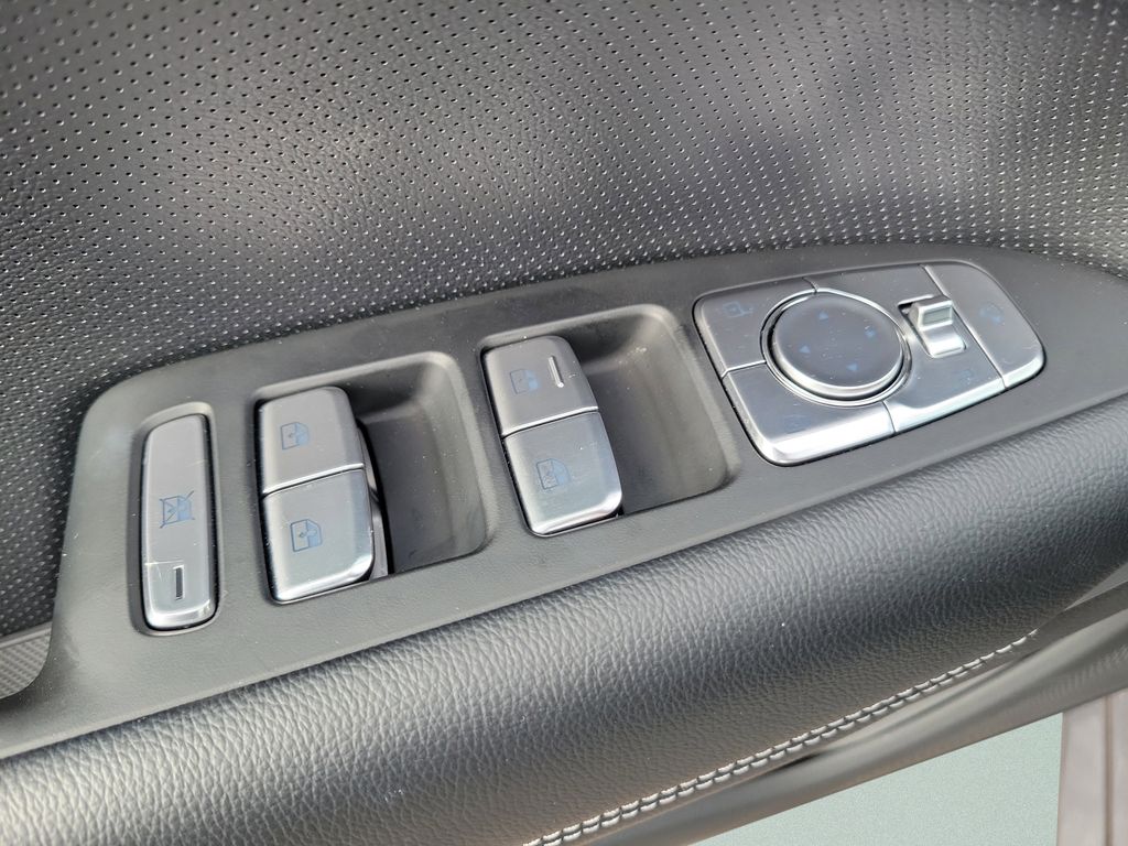 2026 GENESIS G70 Prestige - Photo 23