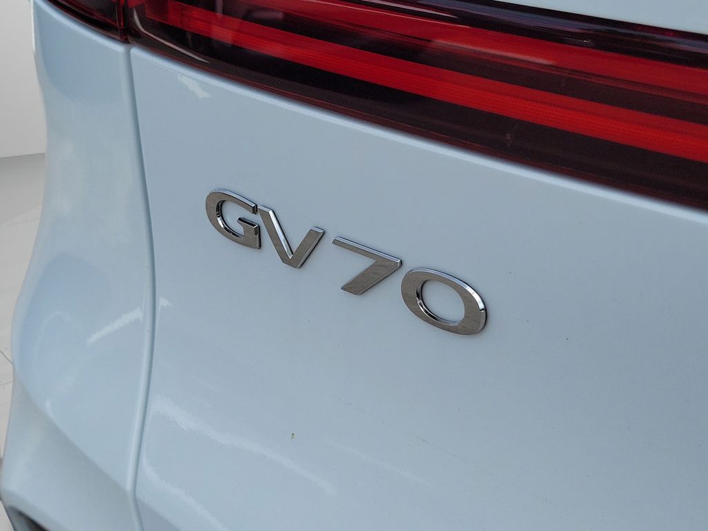 2026 GENESIS GV70 Select - Photo 32