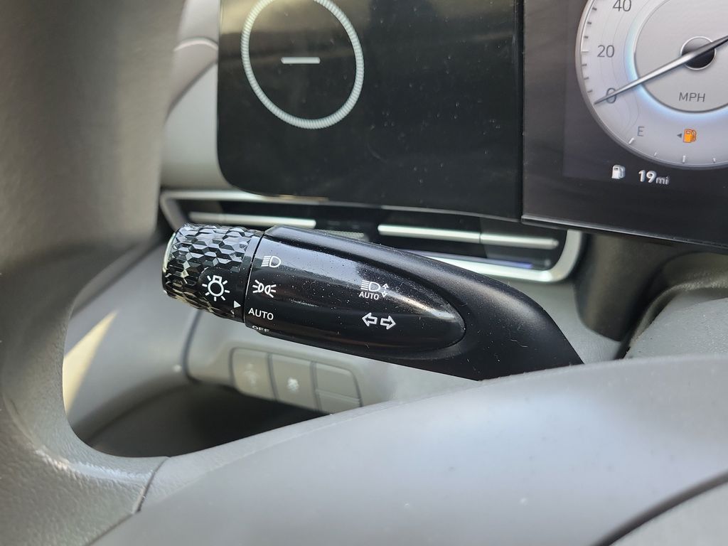 2024 Hyundai Elantra SEL - Photo 35