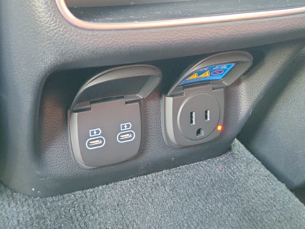 2026 GENESIS GV70 Sport Advanced - Photo 12