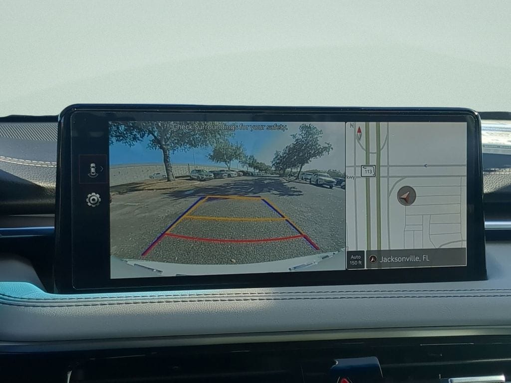 2025 GENESIS G70 Standard - Photo 19