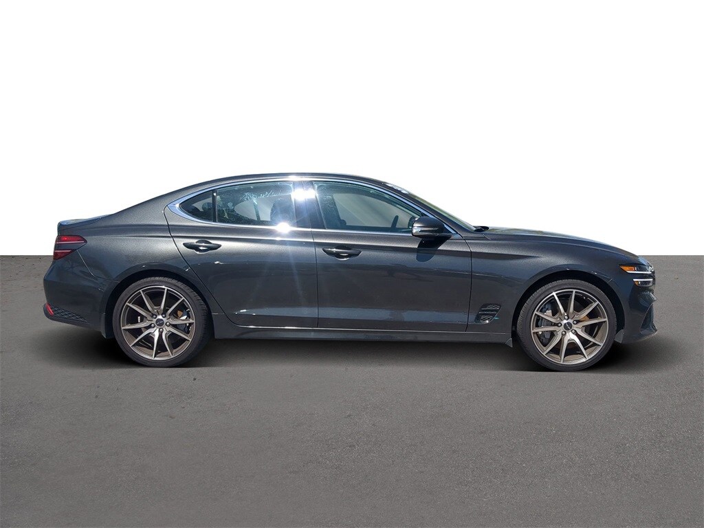 2025 Genesis G70 2.5T photo 2