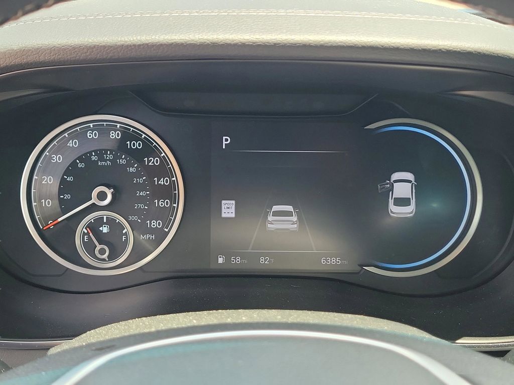 2026 GENESIS G70 Standard - Photo 12