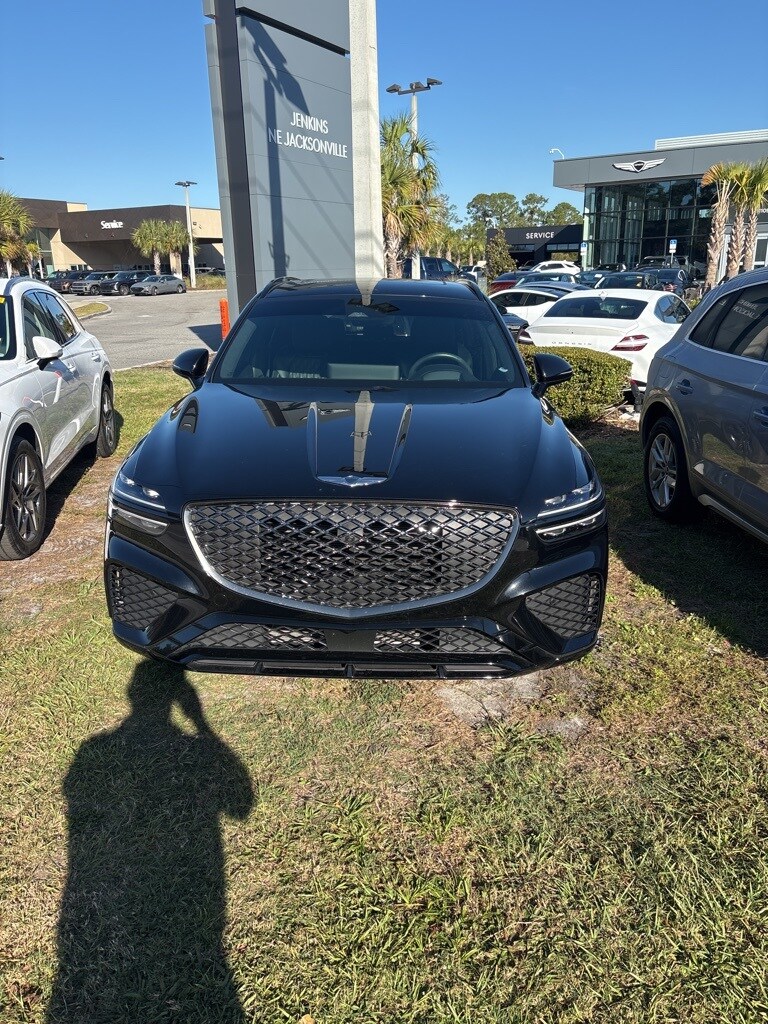 2023 Genesis GV70 3.5T Sport photo 2