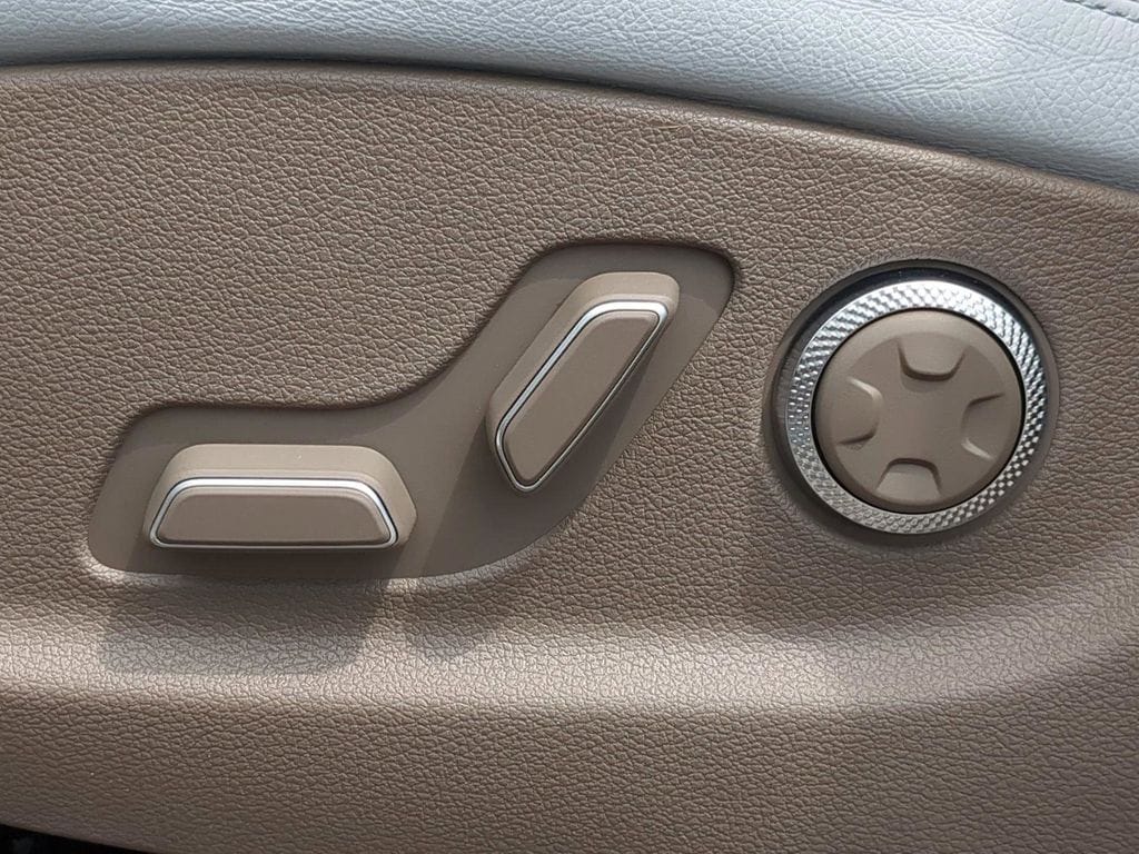 2026 GENESIS GV70 Base - Photo 17