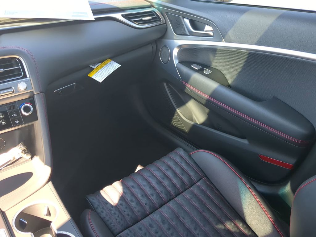 2025 GENESIS G70 Sport Advanced - Photo 16