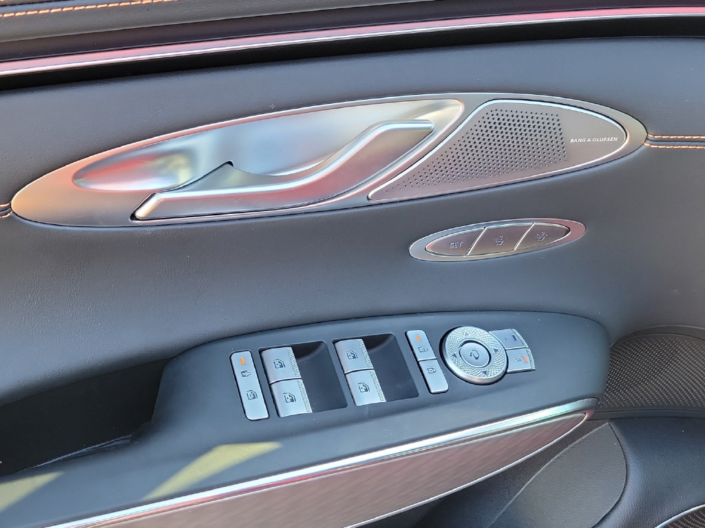 2026 GENESIS GV70 Sport Prestige - Photo 19