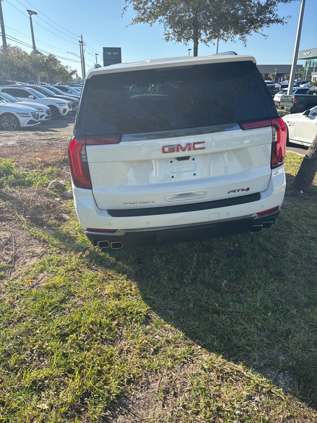 Used 2025 GMC Yukon XL AT4 SUV