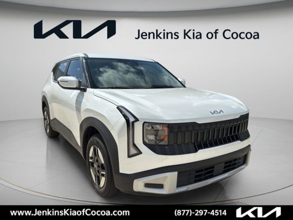 Certified 2027 Kia Seltos LX SUV